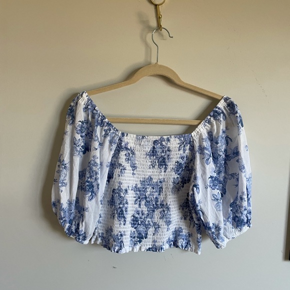 Tobi Ruched Crop Top - Picture 3 of 4
